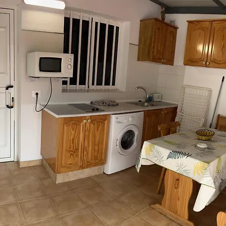Apartment Medinas *